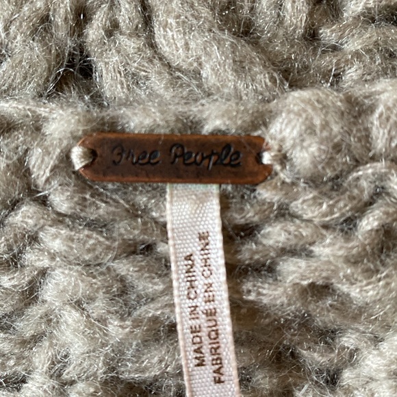 Free People Tan Cable Knit Scoop Neck Sweater. Size S - Picture 5 of 7